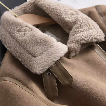 Dam Vinterjacka i Semskad Skinn med Unik Design
