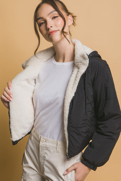 Damernas Cropped Jacka med Huva och Vändbar Sherpa