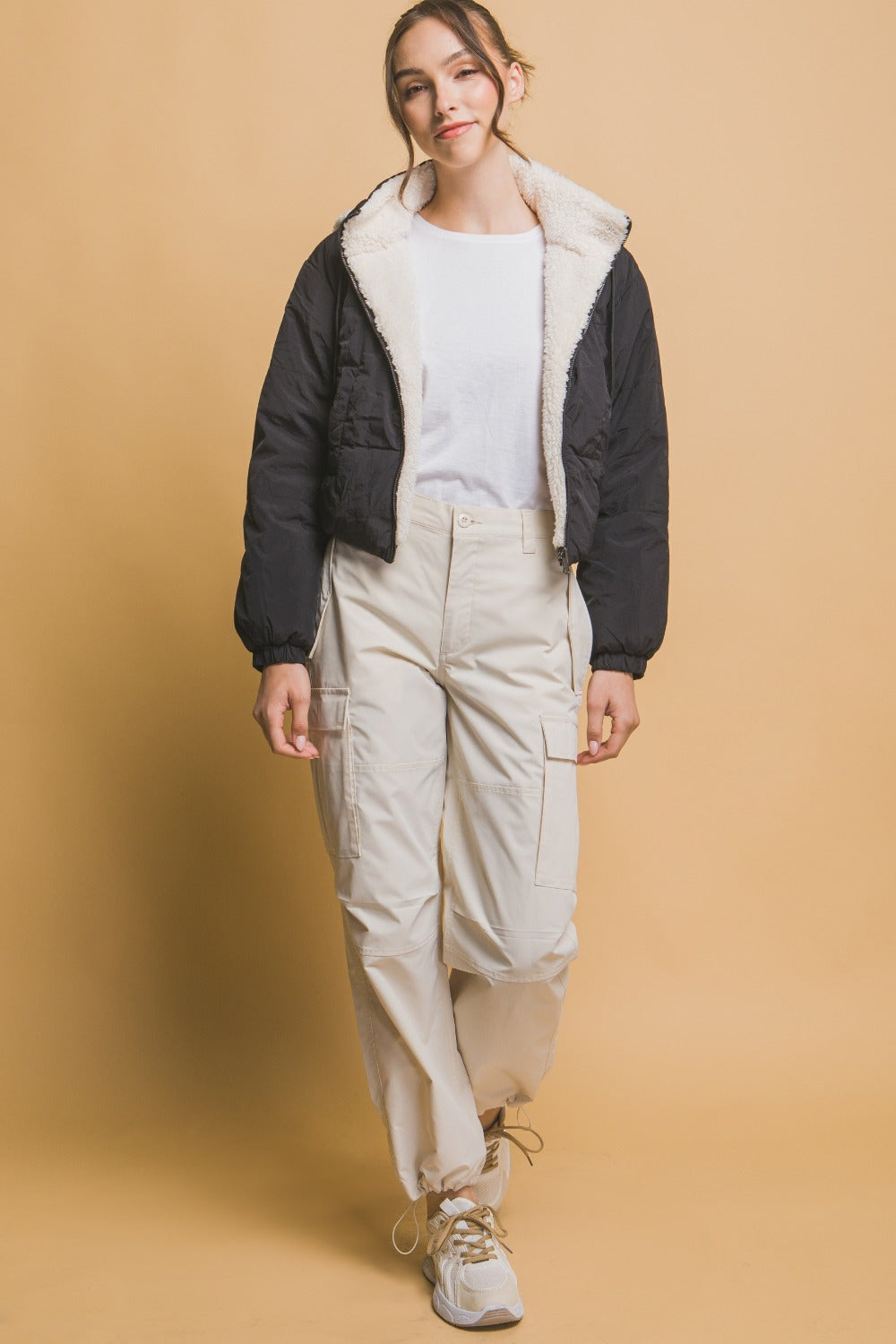 Damernas Cropped Jacka med Huva och Vändbar Sherpa